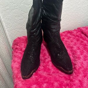 Women's Black Western-Inspired Mid-Calf Boots